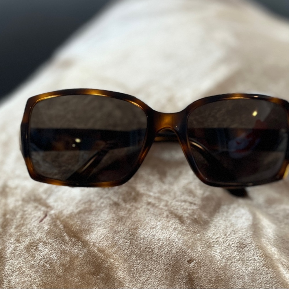 Tortoise Shell Sunglasses - image 1